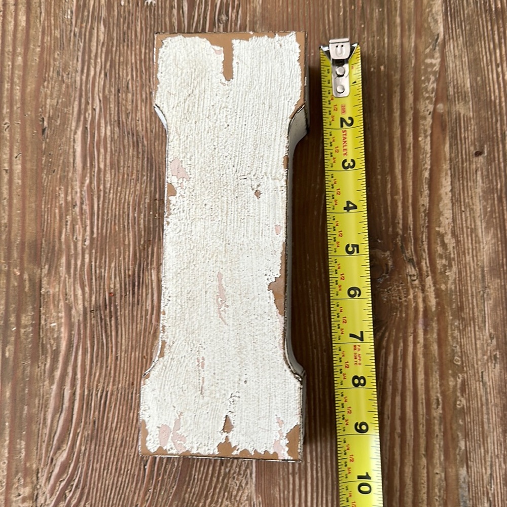 Off white And Brown Painted Metal Letter I initial Wall Sign - home decor